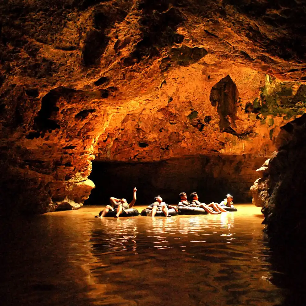 wisata Goa Pindul
