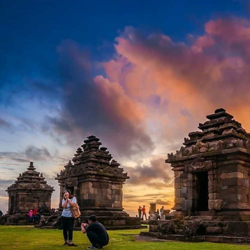 paket wisata jogja candi ijo